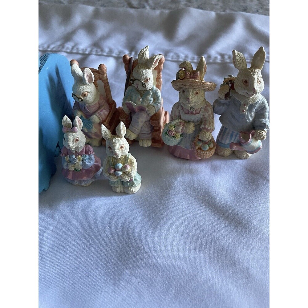 Peter  Rabbit Family Fictional Character Set Collectors Item